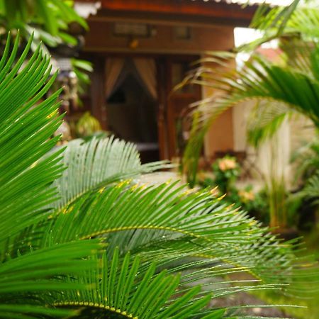 Rumahku Homestay Amed Екстериор снимка