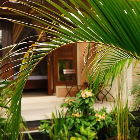 Rumahku Homestay Amed Екстериор снимка
