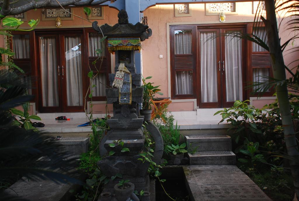 Rumahku Homestay Amed Екстериор снимка
